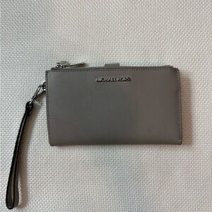 Michael Kors Jet Set Travel Large Double Zip Wallet Wristlet | Gray Silver | EUC